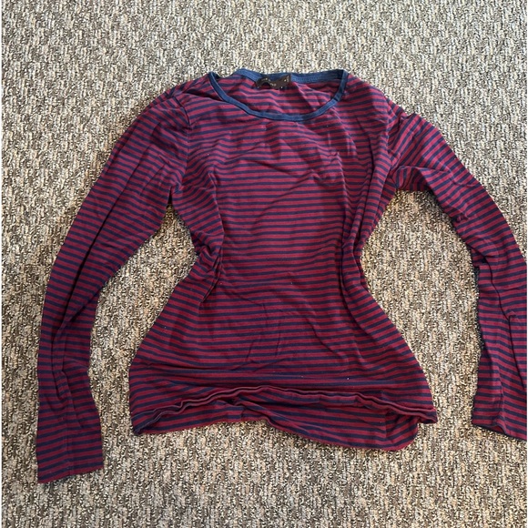 THE LIMITED long sleeve tee, SUPER COMFY! semi stretch material and so soft - Picture 1 of 3